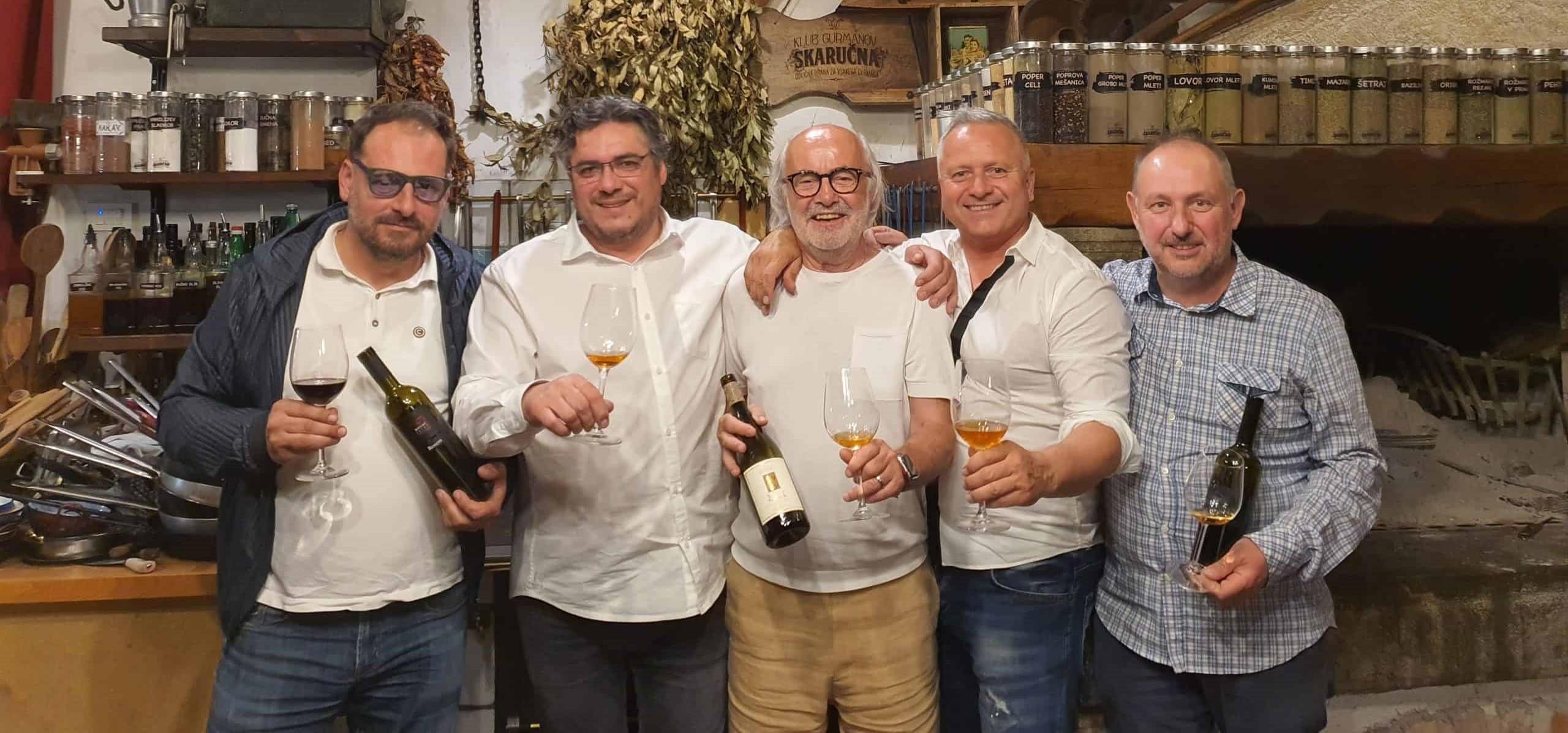 Vinarji Uroš Rojac, Edvard Svetlik, Gorazd Grjol, Boris Kristančič Brandolin, na obisku pri Marko Žagar na kulinaričnih delavnicah, kuharskih tečajih ali kulinaričnih teambuildingih v Klub Gurmanov Skaručna