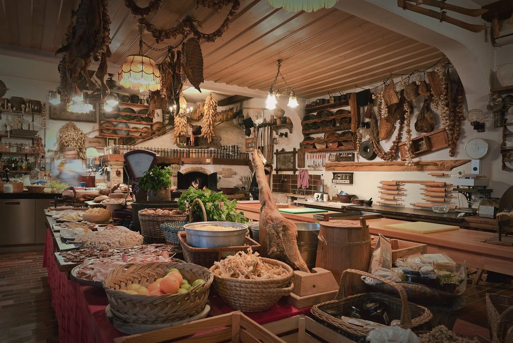 Klub Gurmanov Skaručna in Skaručna, Slovenia