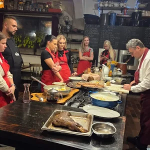 KULINARIČNI RAZVRAT – TEAM BUILDING, KI GA NE POZABIŠ